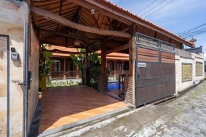 Exterior - The Lavana Magdalas Joglo Villa Canggu (Bali)