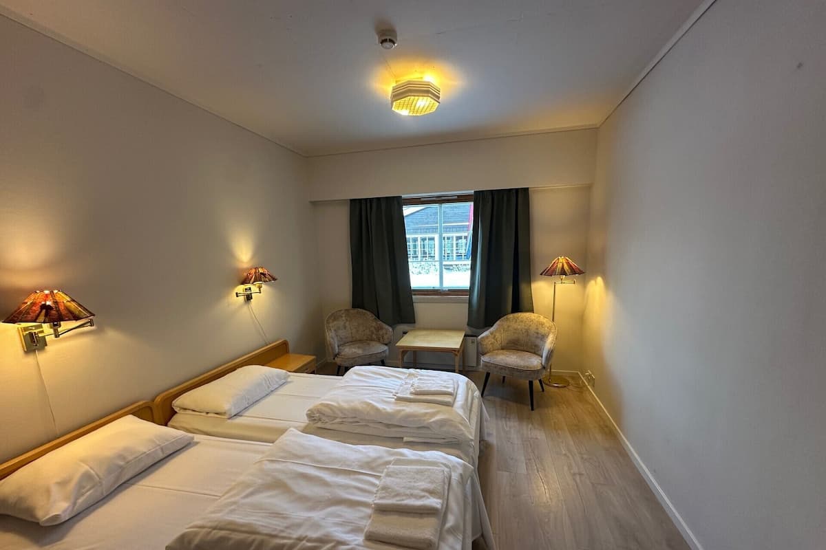 Basic Double Room, Mountain View | Desk, laptop workspace, free WiFi