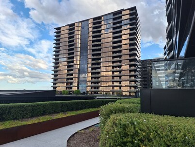 1 Bedroom apartment at the SkyGarden in Glen Waverley