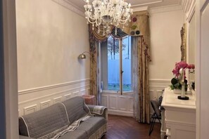 Room - Cozy Stay Near The Eiffel Tower (Paris)