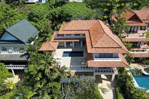 Unclassified image, 3 of 11, button - Boutique 5 Bedroom Seaview Pool Villa Kata Beach Phuket Warm Plus (Phuket)