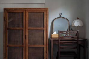 Room - Lumut Heritage - a walk to Armenian St Art & Cafes (George Town)