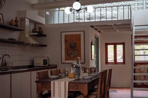 Room - Lumut Heritage - a walk to Armenian St Art & Cafes (George Town)