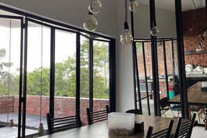 Room - Colonie 1232 (4pax), Silverpark, Fraser's Hill. (Bukit Fraser)