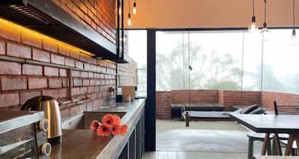 Colonie 1232 (4pax), Silverpark, Fraser's Hill.