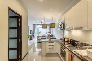 Restaurant - Villa Onyx H4 (Phuket)