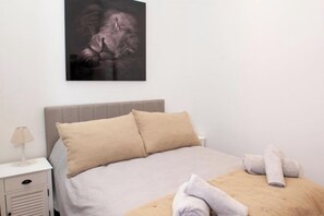 Cribs/infant beds - Les Tropéziennes de Libourne (Libourne)