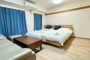 Room - YMK Oshiage 4B (Tokyo)