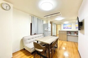 Room - Asakusa MASAKAZU House 1F2F (Tokyo)