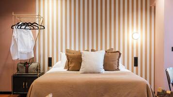 Caja fuerte, cortinas opacas, wifi gratis