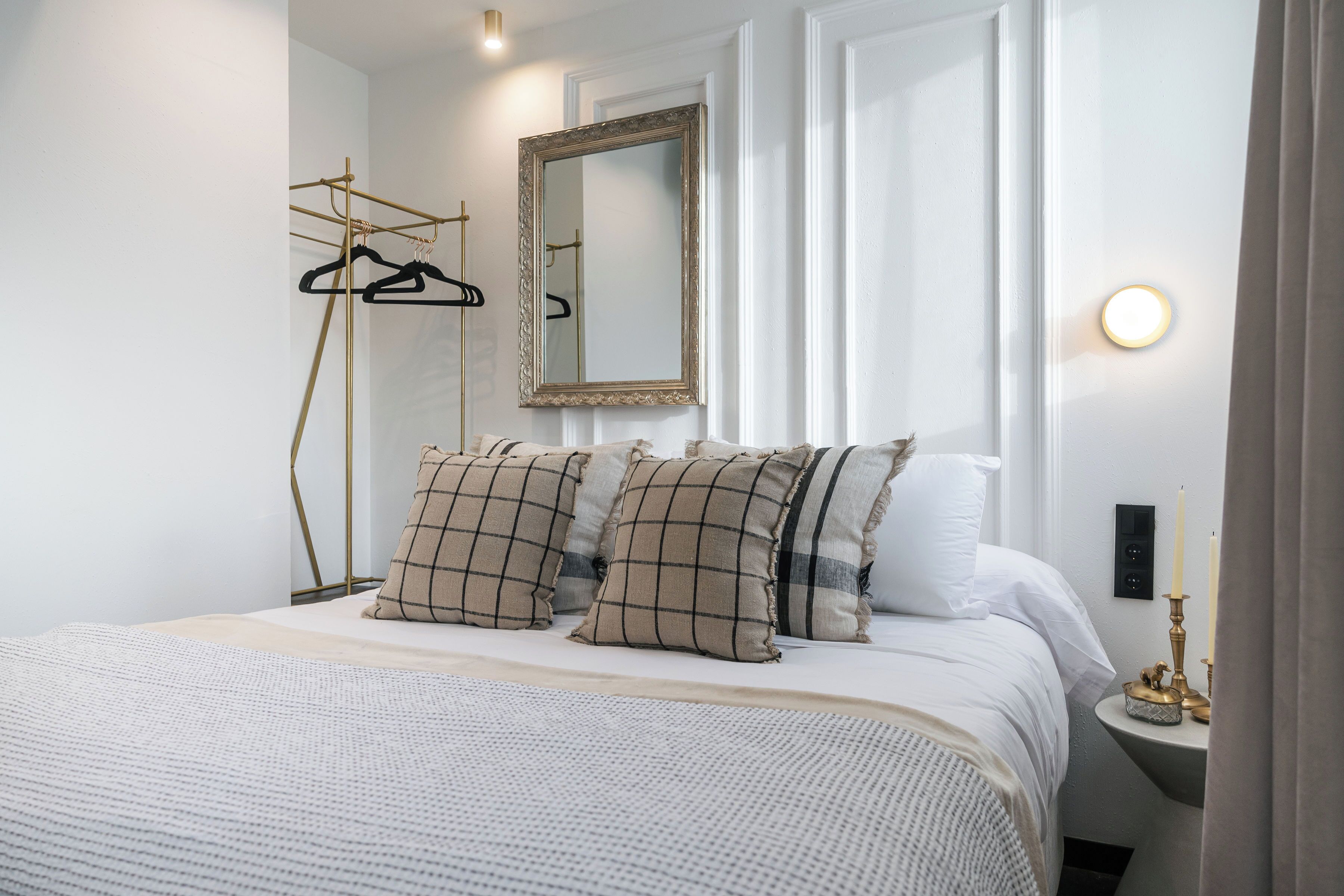 Lyxpenthouse - utsikt mot staden | Värdeförvaringsskåp på rummet, mörkläggningsgardiner och gratis wi-fi