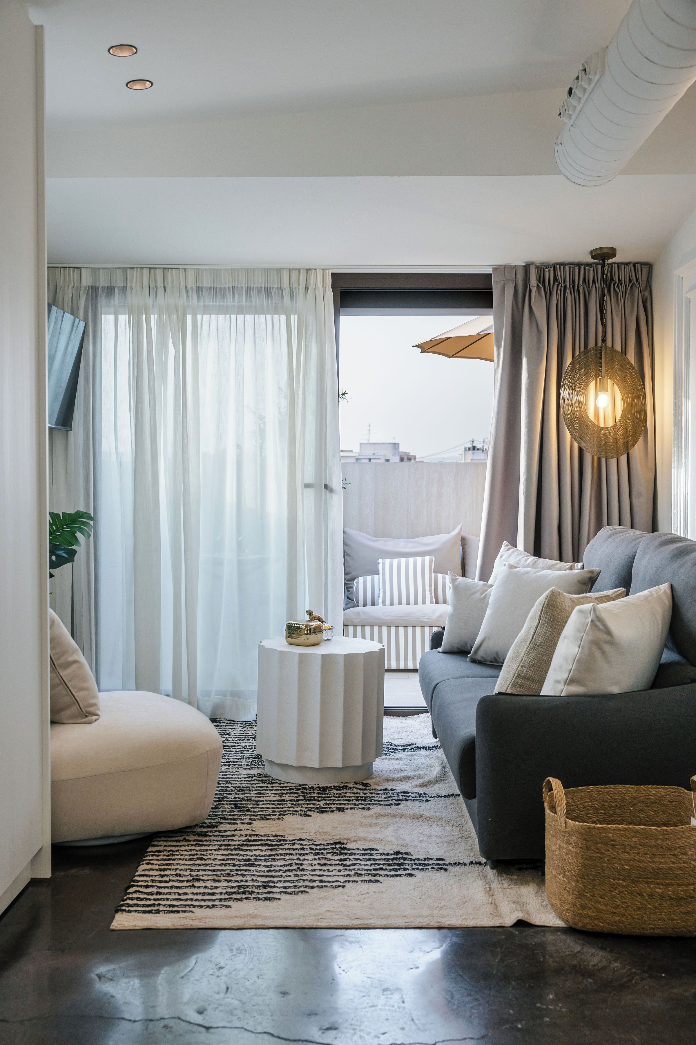 Attico Luxury, vista città | Area soggiorno