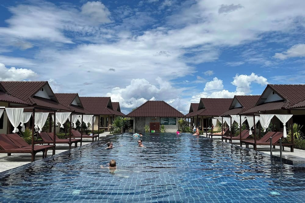 Bu-Gaan Sukhothai Village
