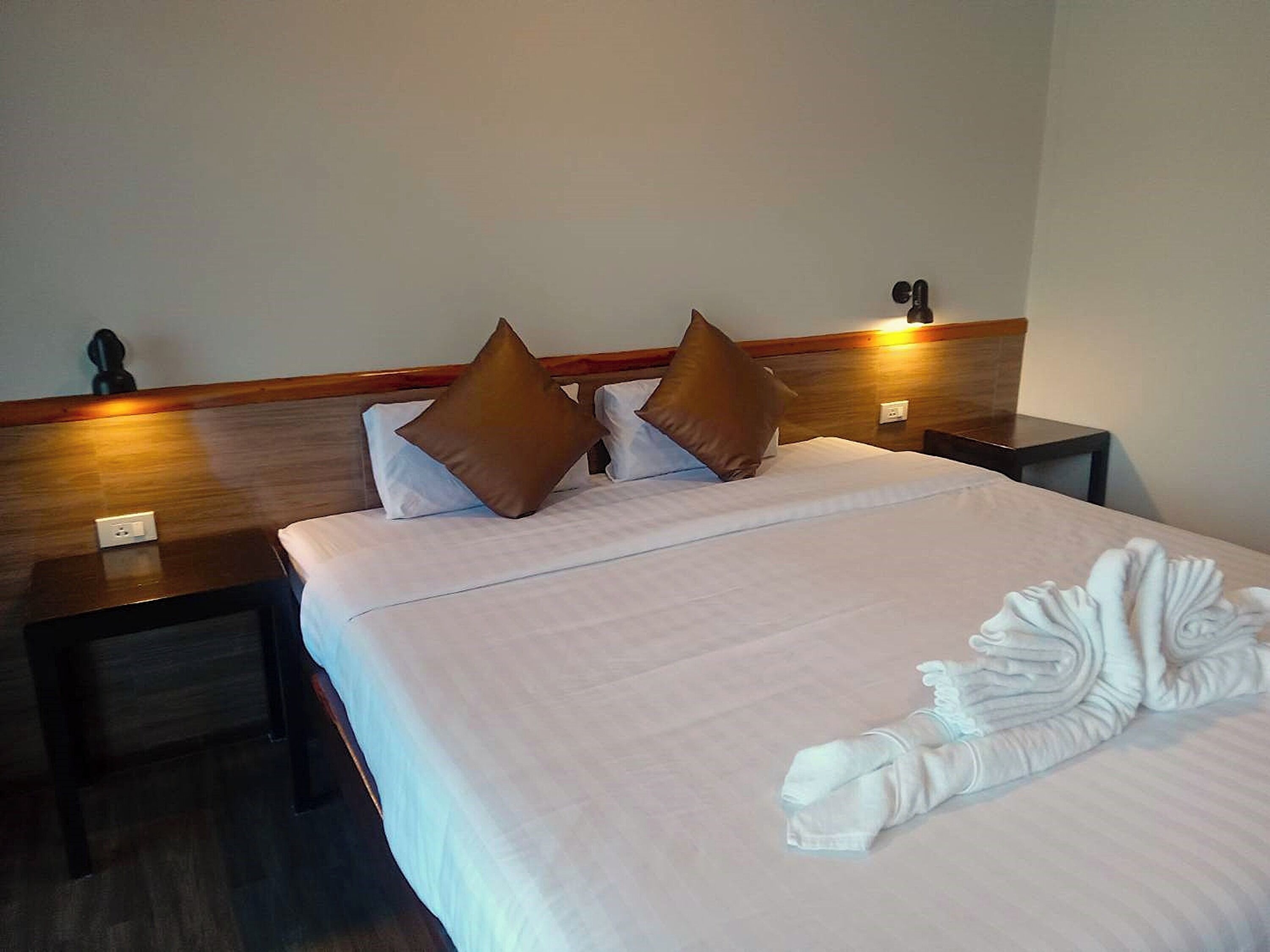 Kahden hengen standard-huone | Työpöytä, ilmainen Wi-Fi, vuodevaatteet