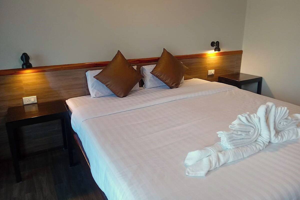 Kahden hengen standard-huone | Työpöytä, ilmainen Wi-Fi, vuodevaatteet