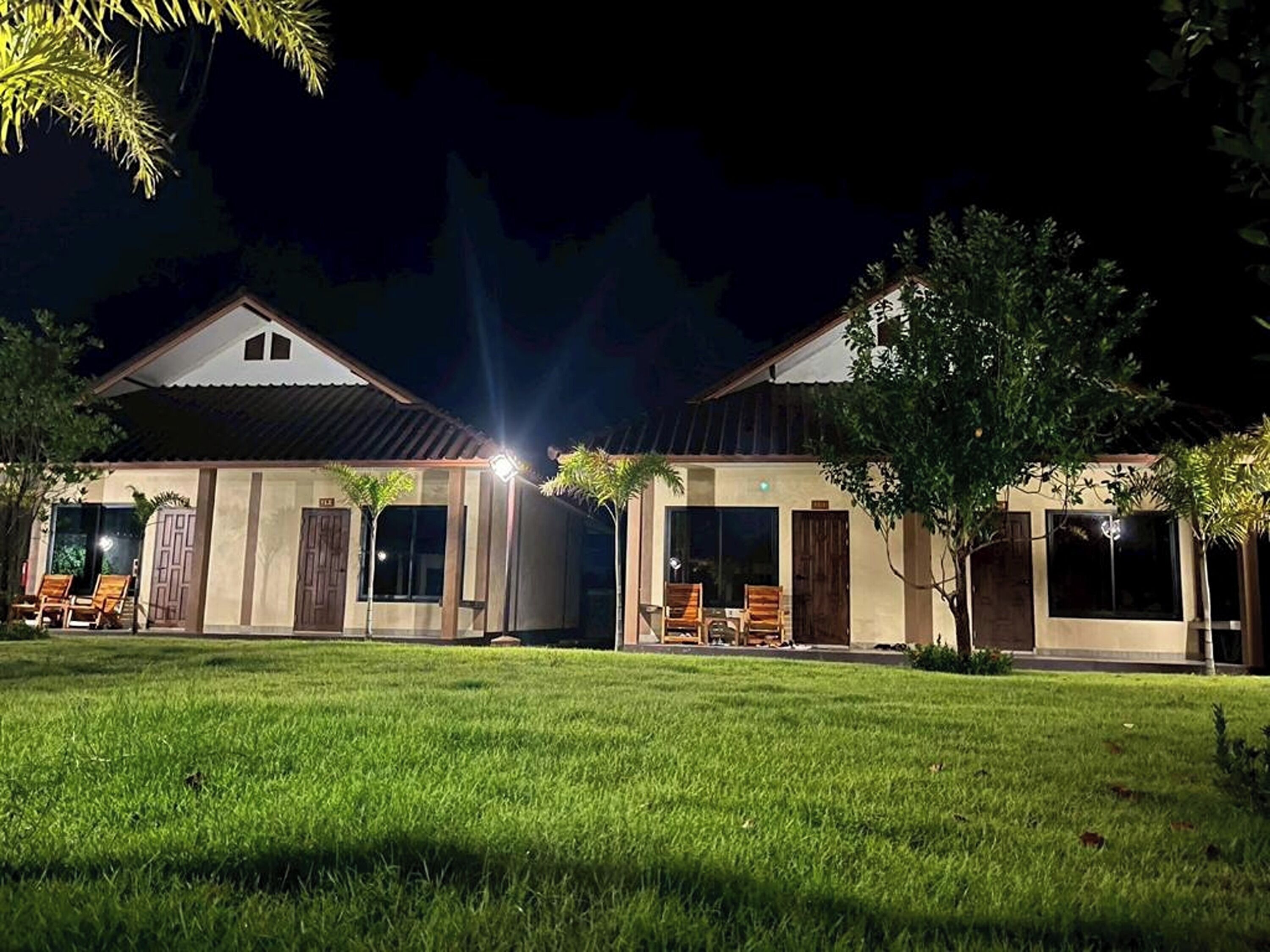 Family Room | Front of property