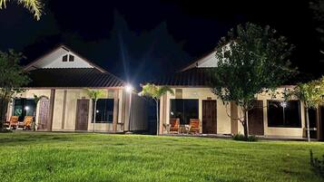 Family Room | Front of property