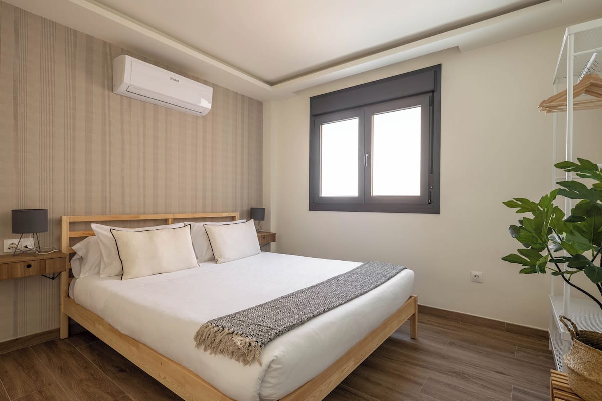 Superior Apartment, Patio | Iron/ironing board, free WiFi