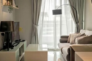 Living area - Mansion One Georgetown Penang (Northeast Penang Island)