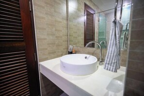 Bathroom - Luxury Living in heart of Nimman (Chiang Mai)