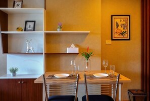 Dining - Luxury Living in heart of Nimman (Chiang Mai)