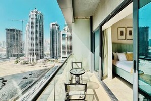 Cribs/infant beds - Cosmos Living Spacious with Balcony GCV1 (Dubai)