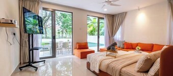 LAKE VILLA BY FEEL HOME