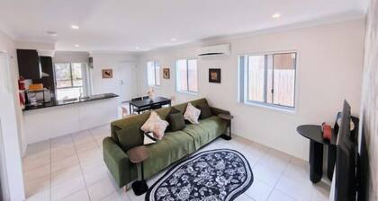 4b2b Coomera Comfort Lodge Near Theme Park & Westfield