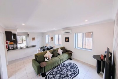 4b2b Coomera Comfort Lodge Near Theme Park & Westfield