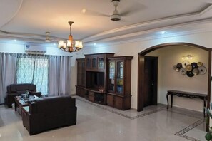 Interior - Huaxiaqing Inn (Islamabad)