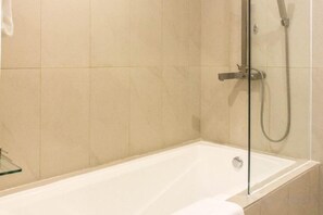 Unclassified image, 3 of 41, button - Beachfront 2 Bedroom Appartment with Glass wall by Villuxy (Da Nang)