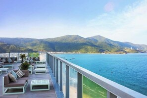Unclassified image, 5 of 41, button - Beachfront 2 Bedroom Appartment with Glass wall by Villuxy (Da Nang)