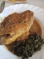 Comida y bebida