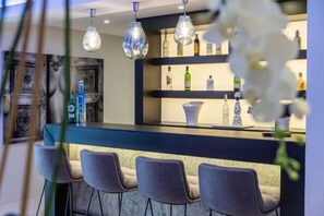 Bar (en la propiedad)