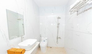 Bathroom - Phu Gia 113 Nguyen Thi Thap (Ho Chi Minh City)
