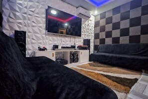 Unclassified image, 5 of 142, button - Natural Haven w/ Netflix,Videoke & Alfresco Dining (Dasmarinas)