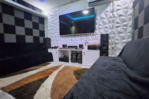 Interior - Natural Haven w/ Netflix,Videoke & Alfresco Dining (Dasmarinas)