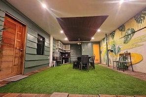 Tempat makan luar
