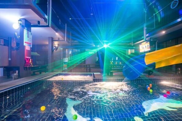 Pool - Mr.BURNs Poolvilla Cha-am (Cha-am)