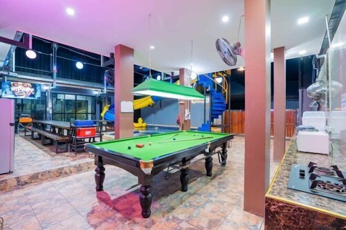 Mr.BURNs Poolvilla Cha-am