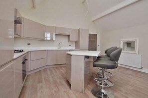 Private kitchen - Lord Street Apartments (Liverpool)