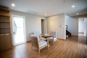Room - Marevo Recreation Pension (Jeju)