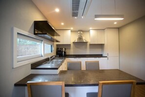 Room - Marevo Recreation Pension (Jeju)