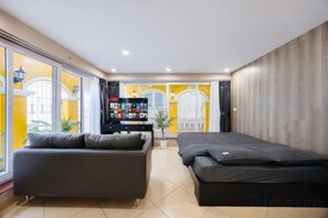 Unclassified image, 2 of 28, button - VietHOME - 22 Pho Hue - Duplex 602 (Hanoi)