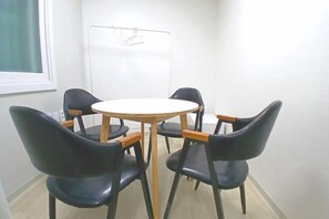 Interior - Hongdai With (Seoul)