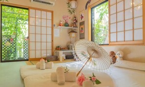 Room - Tokyo Yoshihisa Garden Hotel. Whole building for rent (Tokyo)