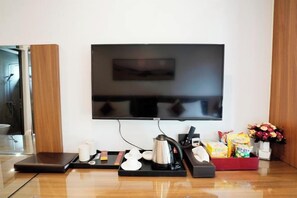 Ảnh chưa phân loại, 3 trong số 12 ảnh, nút