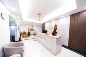 Unclassified image, 2 of 12, button - Lam Anh Hotel 1 Phap Van Hoang Mai (Hanoi)