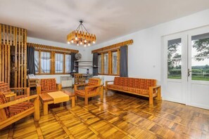 Room - Family-friendly holiday rental next to the Danube (Domsod)