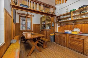 Restaurant - Family-friendly holiday rental next to the Danube (Domsod)